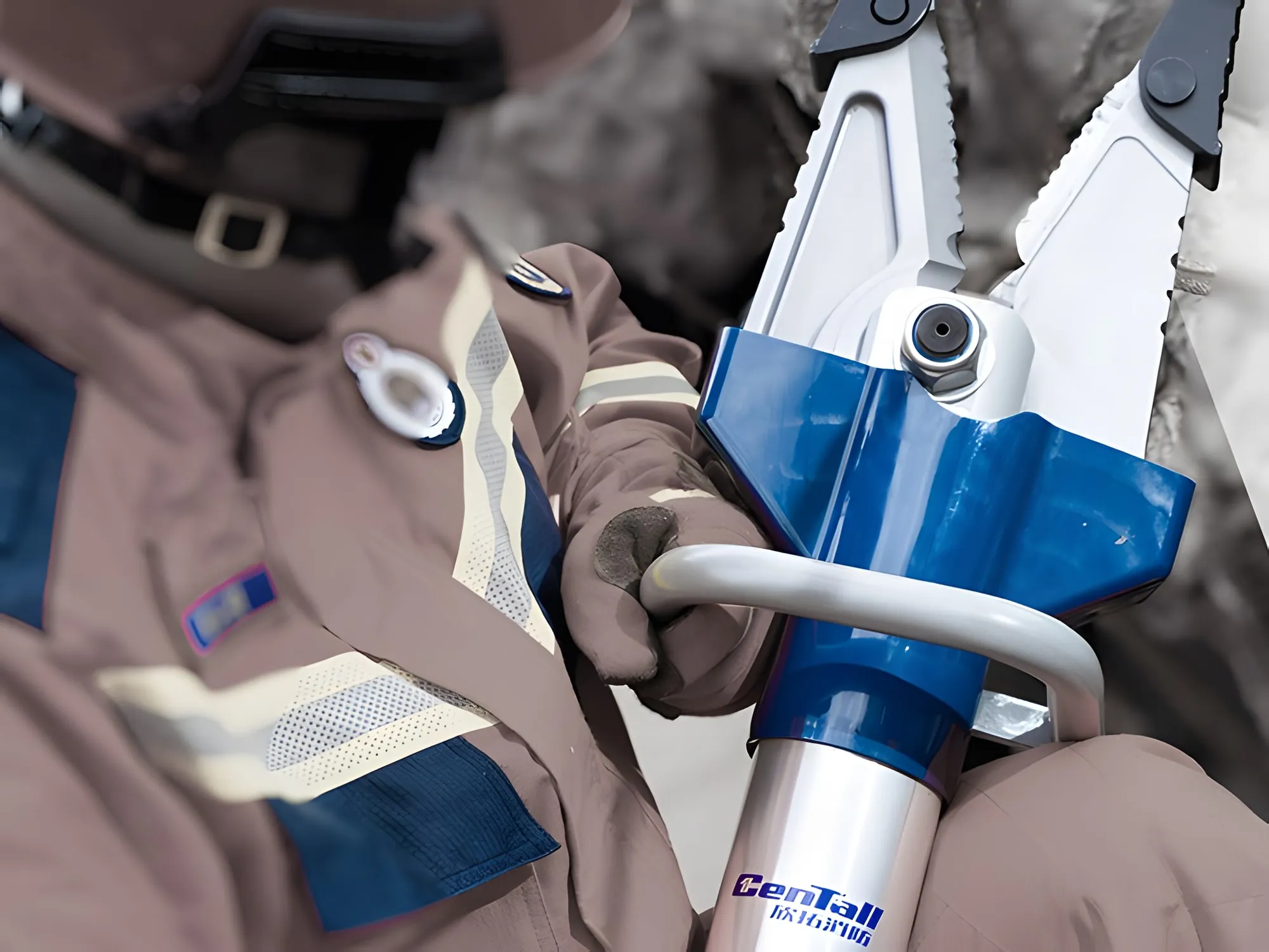 Hydraulic rescue tools